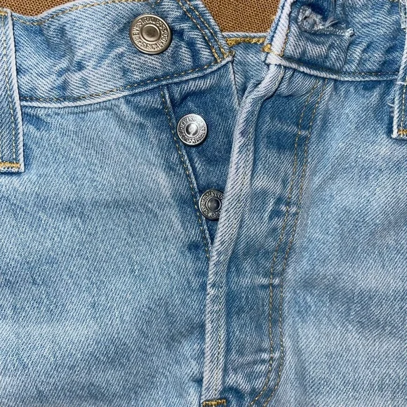 Free People Levi Shorts - Picture 2 of 5